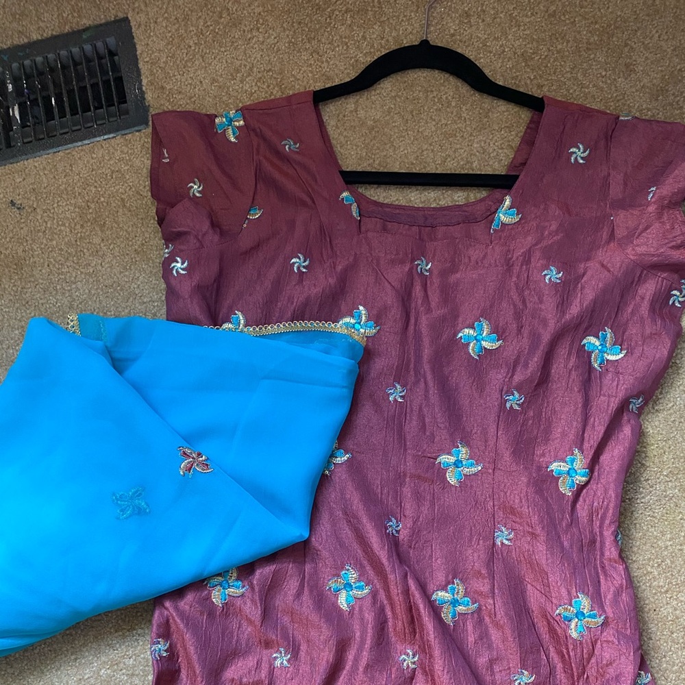 indian style pretty marron top and sequined scarf